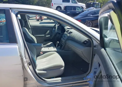 2011 Toyota Camry z USA, uszkodzony, nr VIN 4T4BF3EK4BR095128